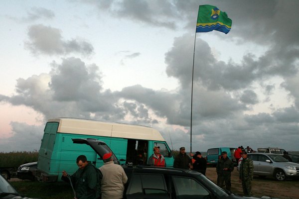 У Зеленоградцев утренний подъём флага.